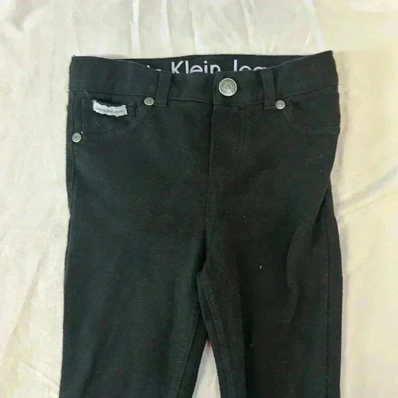 Calvin Klein - black jagging. Size 4. - Picture 2 of 5